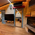 아파트 Kuluebem Etkinlik Ve 앙카라